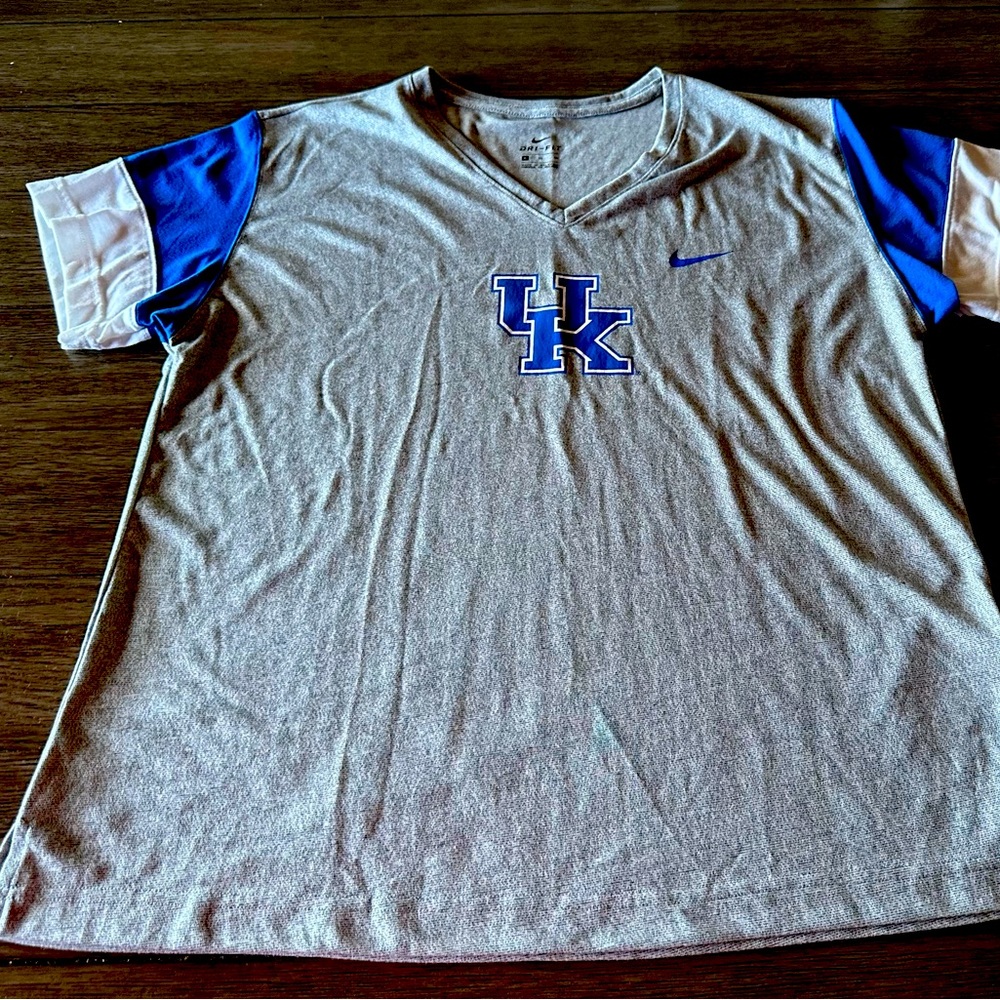 Nike Dri-fit UK collegiate XL top